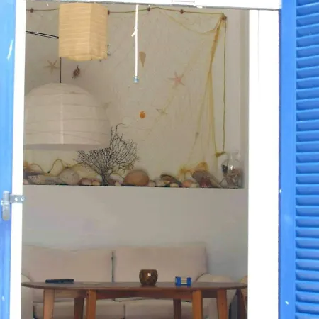 Island Beach House Дом отдыха *